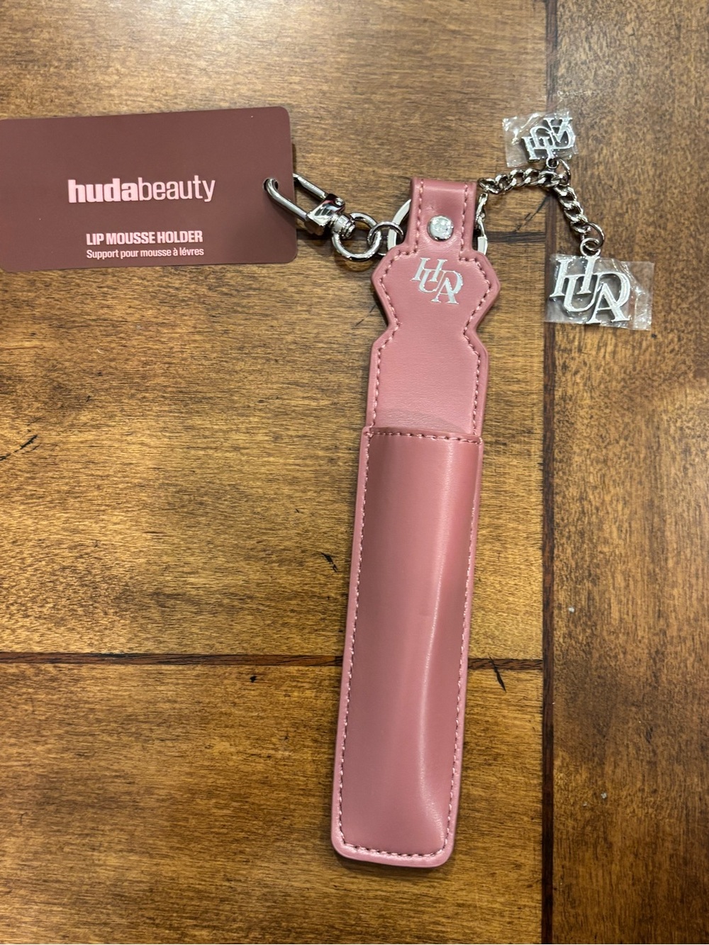 HUDA BEAUTY Rose Pink Lip Mousse Key & Card Holder with Chain Charms